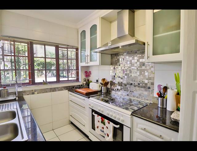 3 BEDROOM TOWNHOUSE SOLD IN PRESTBURY